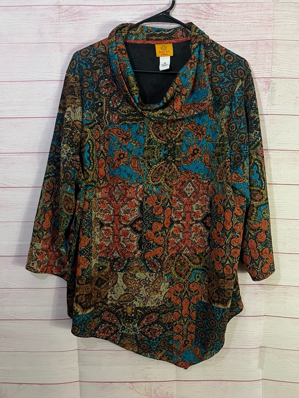Ruby Rd. brand Paisley print cowl neck three-quarter sleeves Top Size 1X
